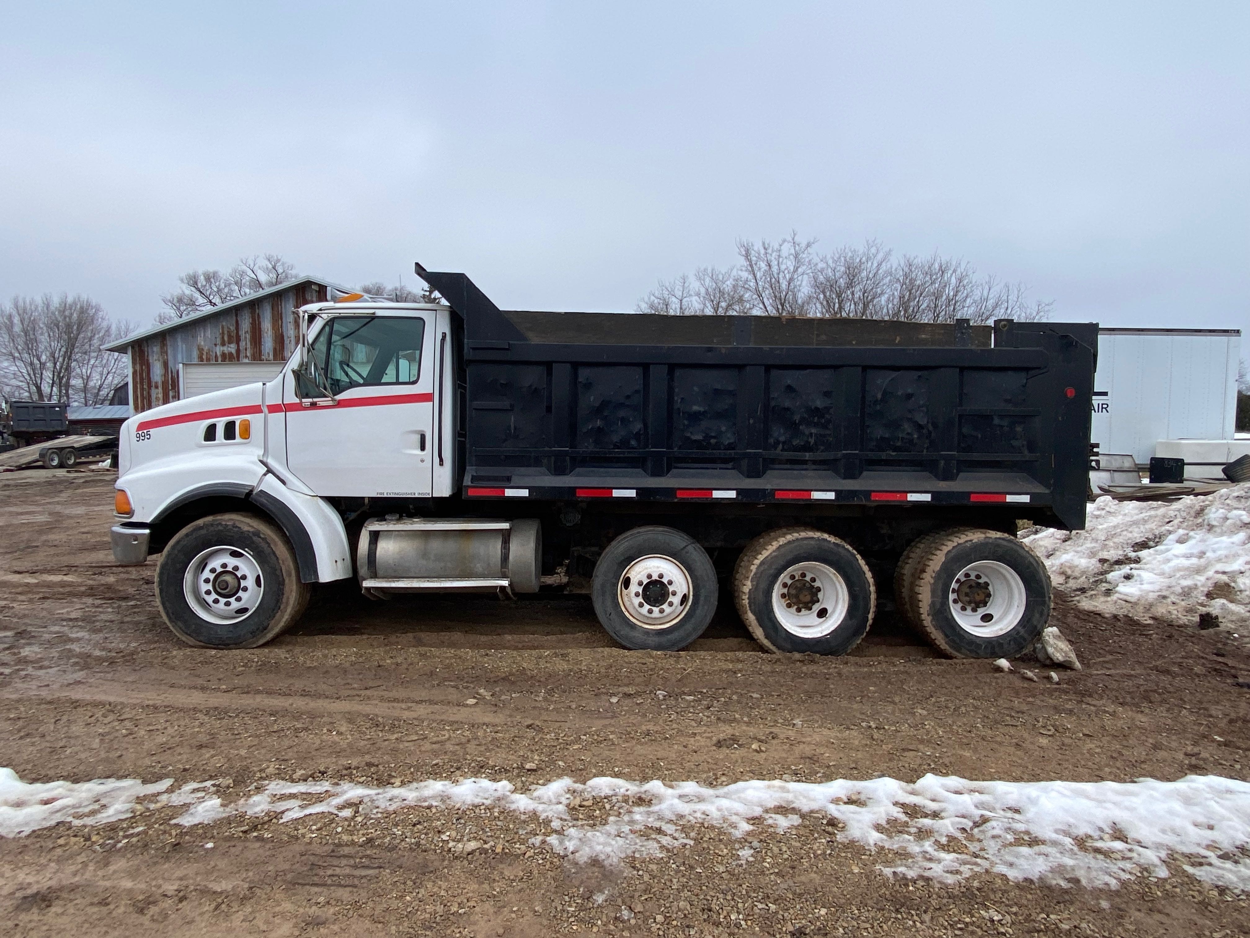 1999 STERLING Tri-axle - Image 5